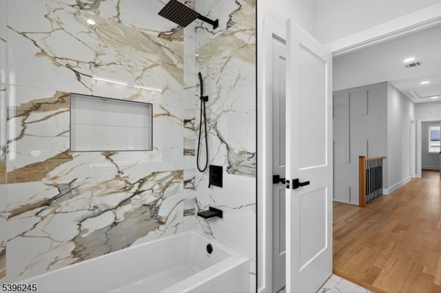 70 Anderson Dr, Clifton City, NJ 07013