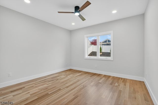 70 Anderson Dr, Clifton City, NJ 07013