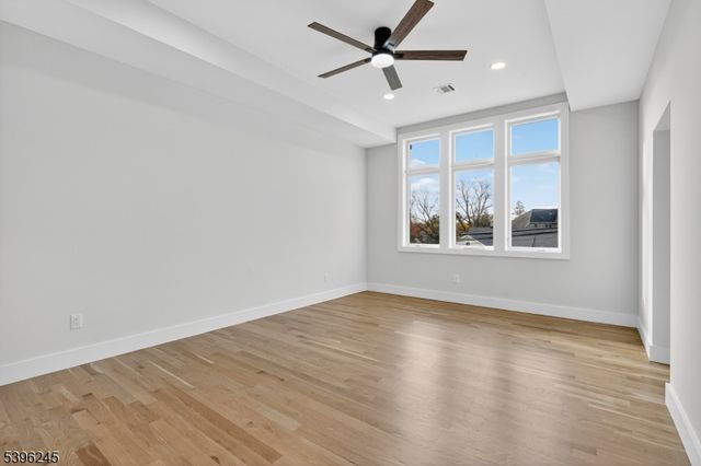 70 Anderson Dr, Clifton City, NJ 07013