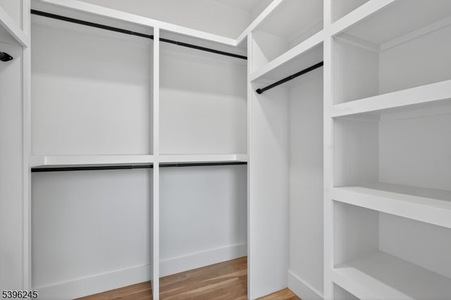 70 Anderson Dr, Clifton City, NJ 07013