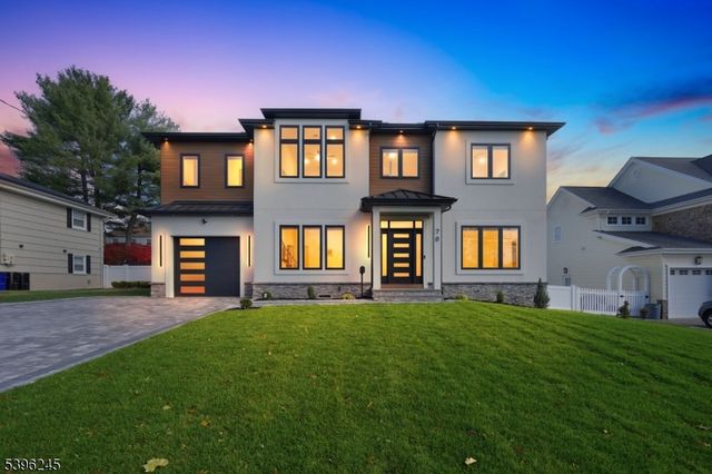 70 Anderson Dr, Clifton City, NJ 07013