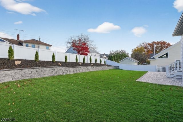 70 Anderson Dr, Clifton City, NJ 07013