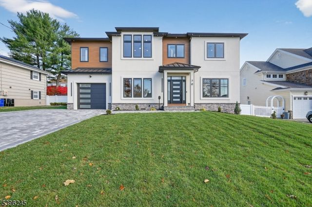 70 Anderson Dr, Clifton City, NJ 07013