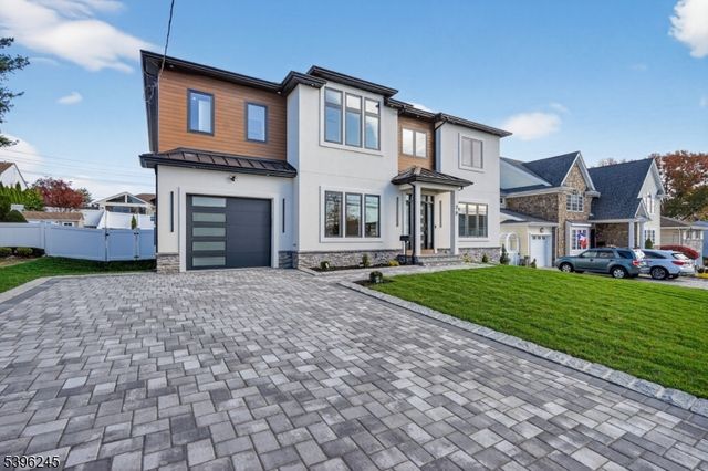 70 Anderson Dr, Clifton City, NJ 07013