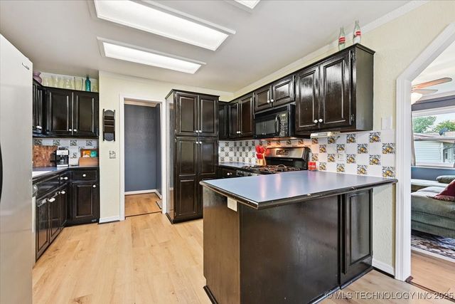 14805 E Latimer Street, Tulsa, OK 74116