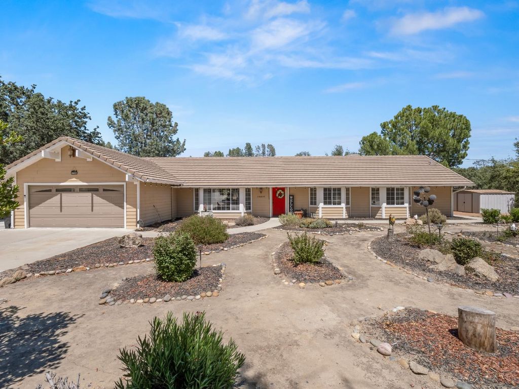 28899 Limestone Way, Coarsegold, CA 93614