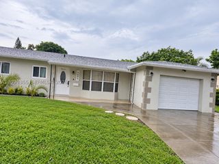 6604 Boulevard Of Champions, North Lauderdale, FL 33068