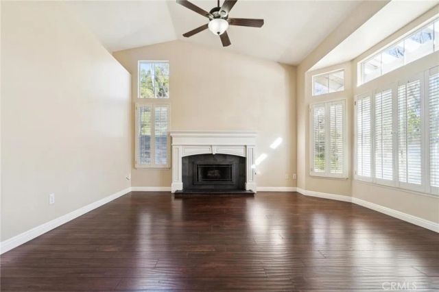 23301 Preston Way, Valencia, CA 91354