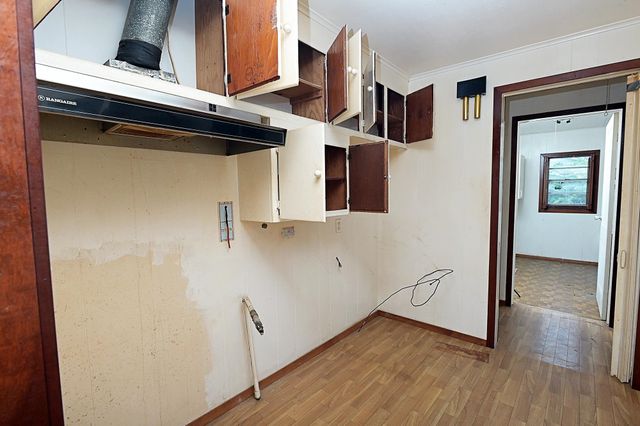 145 Doucet Dr, Golden Meadow, LA 70357