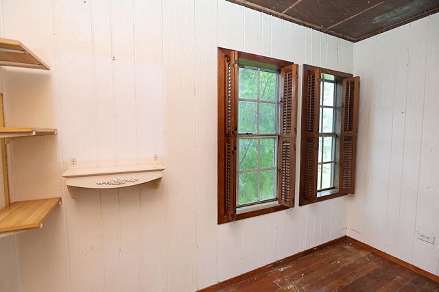 145 Doucet Dr, Golden Meadow, LA 70357