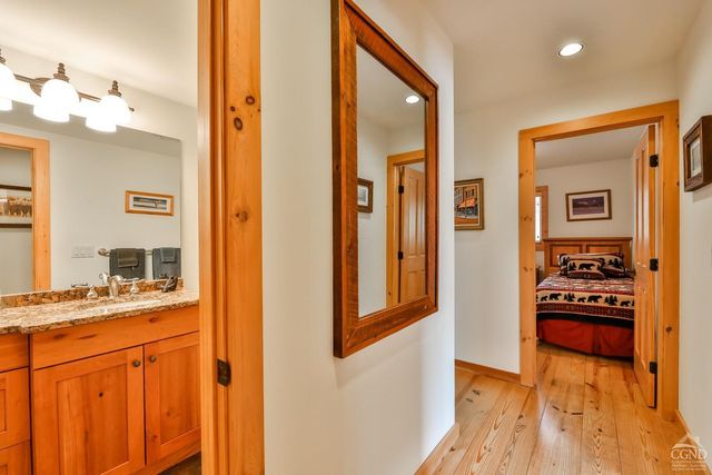 90 Club Rd, Windham, NY 12496