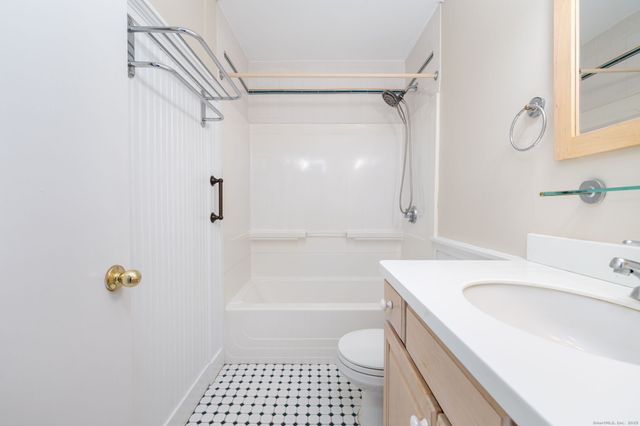 16 Springdale Road 16, Cromwell, CT 06416