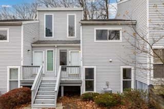 16 Springdale Road 16, Cromwell, CT 06416