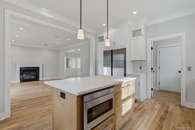 5 Ketcham Place, Melville, NY 11747