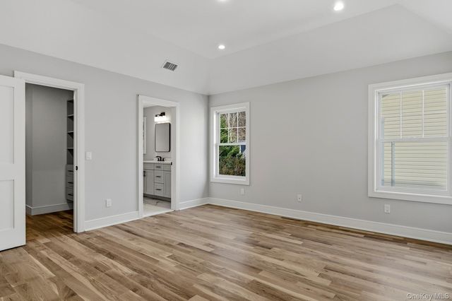 5 Ketcham Place, Melville, NY 11747