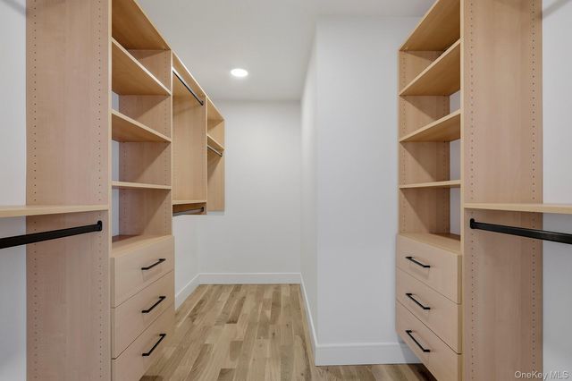 5 Ketcham Place, Melville, NY 11747