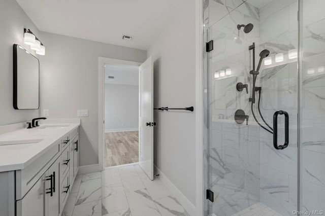 5 Ketcham Place, Melville, NY 11747