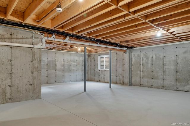 5 Ketcham Place, Melville, NY 11747