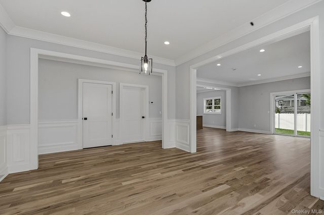 5 Ketcham Place, Melville, NY 11747