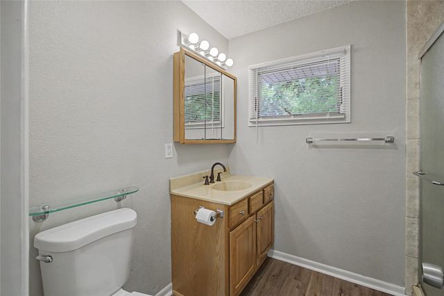 1522 E Park Avenue, Des Moines, IA 50320