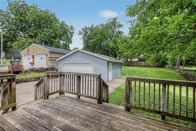 1522 E Park Avenue, Des Moines, IA 50320