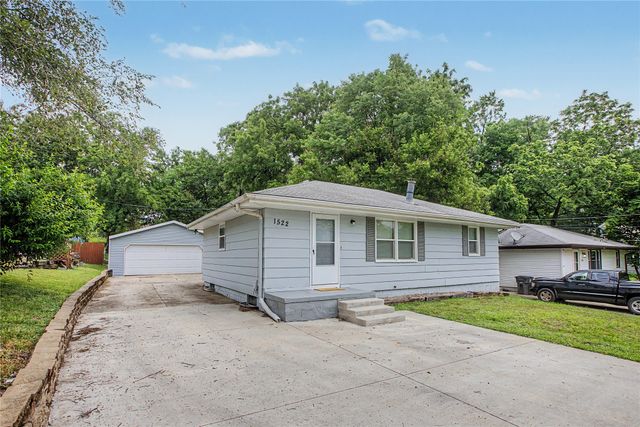 1522 E Park Avenue, Des Moines, IA 50320