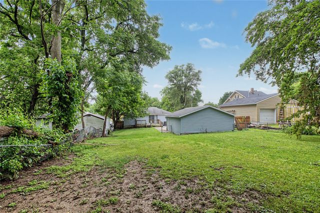 1522 E Park Avenue, Des Moines, IA 50320