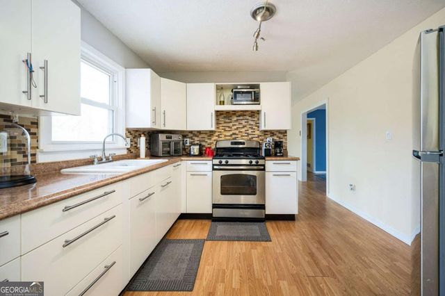 3207 Laura Lane, Lithia Springs, GA 30122