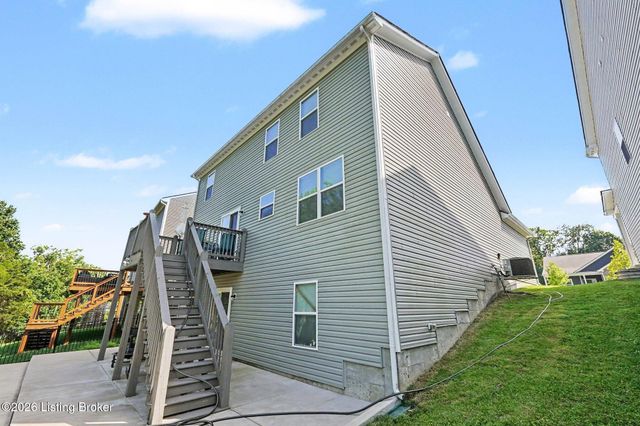 1111 Johnson Ridge Rd, Louisville, KY 40245