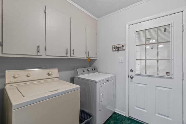 210 E Lakeside Dr, Hattiesburg, MS 39402