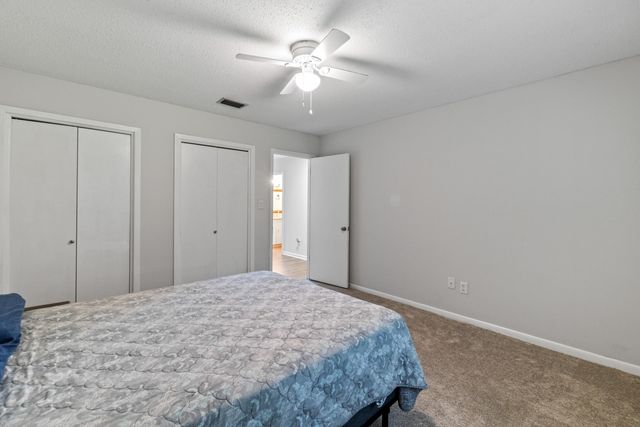 210 E Lakeside Dr, Hattiesburg, MS 39402