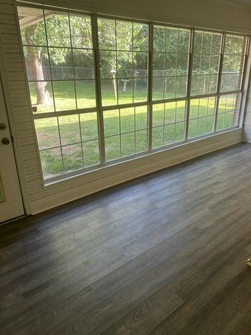 210 E Lakeside Dr, Hattiesburg, MS 39402