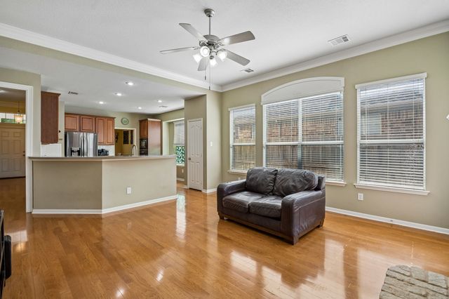 4112 Duncan Way, Fort Worth, TX 76244