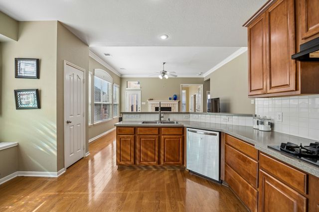 4112 Duncan Way, Fort Worth, TX 76244