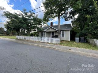 1608 Duckworth Avenue, Charlotte, NC 28208