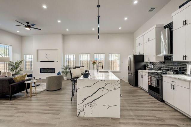 2618 Carpenter Avenue, Dallas, TX 75215