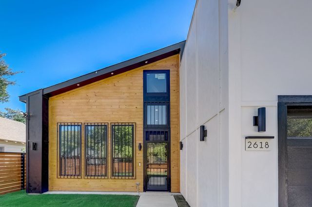 2618 Carpenter Avenue, Dallas, TX 75215