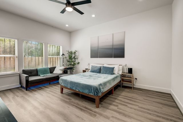 2618 Carpenter Avenue, Dallas, TX 75215