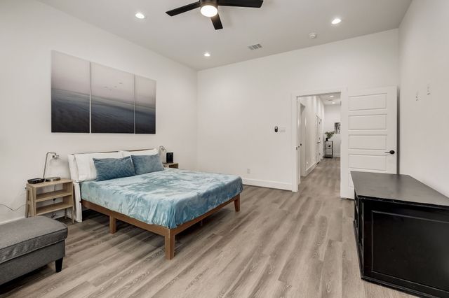 2618 Carpenter Avenue, Dallas, TX 75215