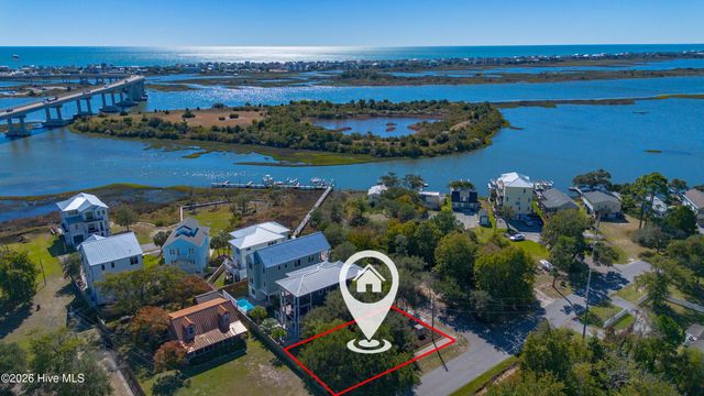 1 Diamond Point Court, Holly Ridge, NC 28445