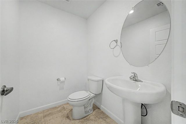 1880 Arcadian King Sun Street, Las Vegas, NV 89106