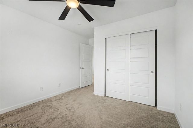 1880 Arcadian King Sun Street, Las Vegas, NV 89106