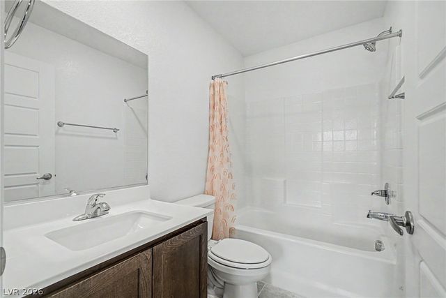 1880 Arcadian King Sun Street, Las Vegas, NV 89106