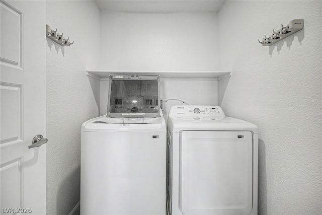 1880 Arcadian King Sun Street, Las Vegas, NV 89106