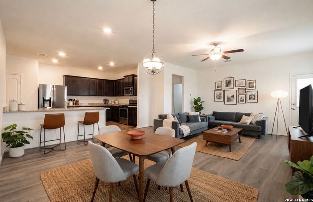 3951 Trail De Paris, New Braunfels, TX 78132