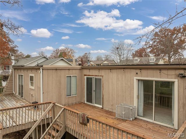 149 Rue Grand Drive, Lake St Louis, MO 63367