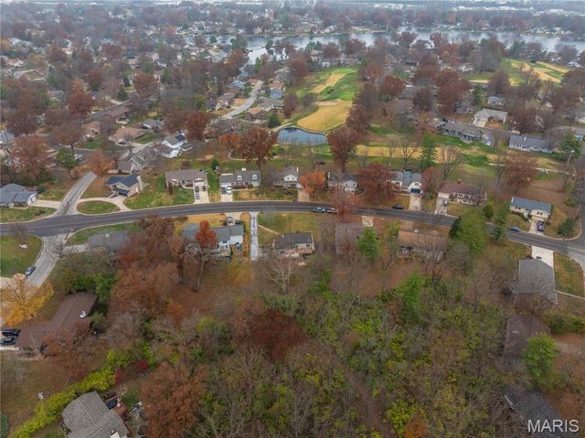 149 Rue Grand Drive, Lake St Louis, MO 63367