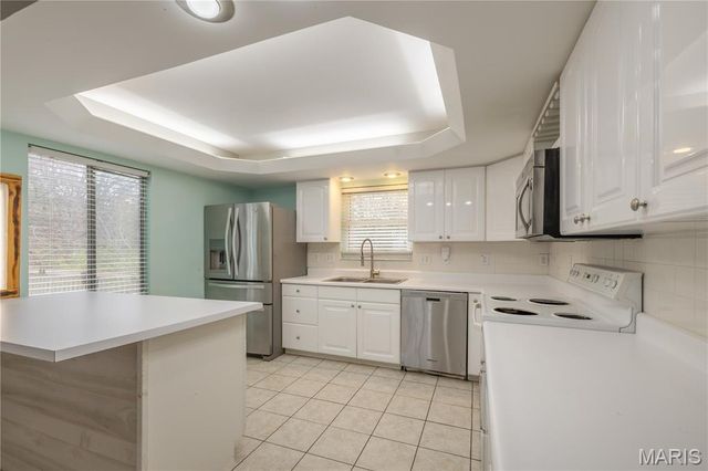 149 Rue Grand Drive, Lake St Louis, MO 63367