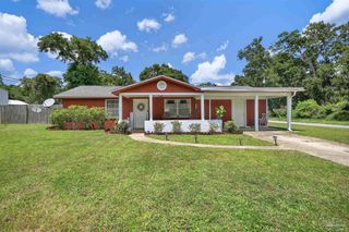 3750 Martin St, Pace, FL 32571