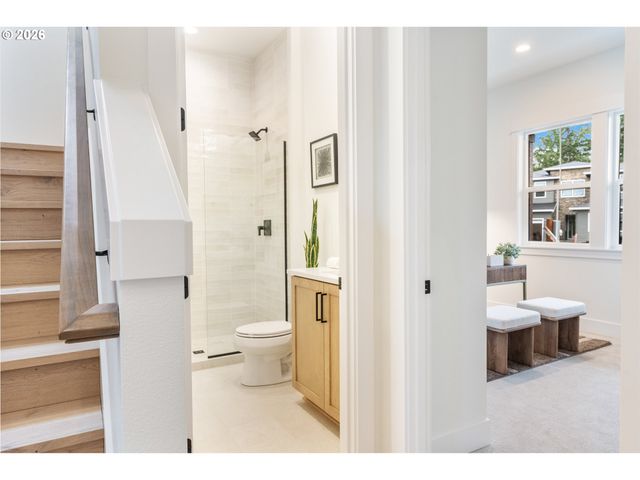 4768 N ADAMS St, Camas, WA 98607